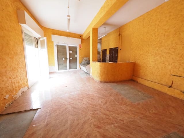 Commercial for sale in Arenys de Munt with garage - € 83,000 (Ref: 9908505)