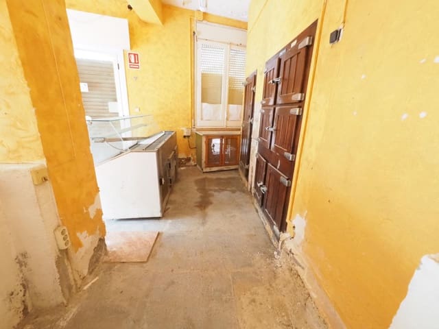 Commercial for sale in Arenys de Munt with garage - € 83,000 (Ref: 9908505)