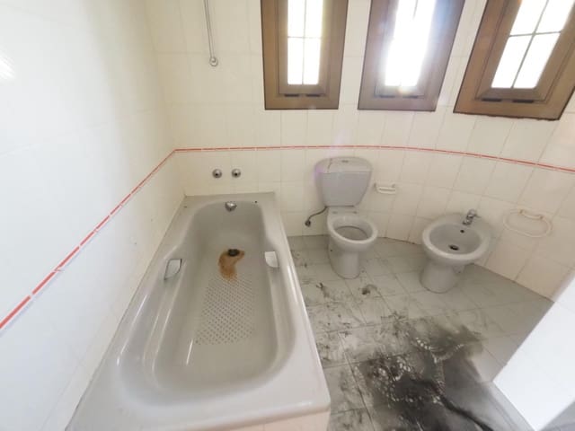 5 camera da letto Villetta a Schiera in vendita in Sant Fost de Campsentelles con piscina garage - 436.000 € (Rif: 9908506)
