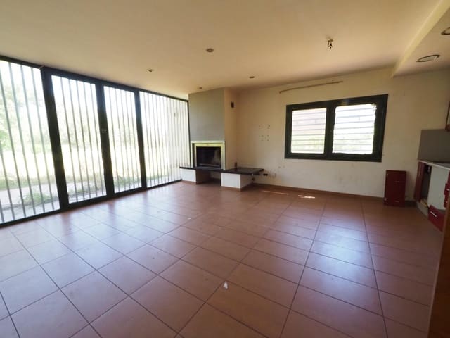3 sovrum Villa till salu i Lliçà d'Amunt - 420 000 € (Ref: 9908507)
