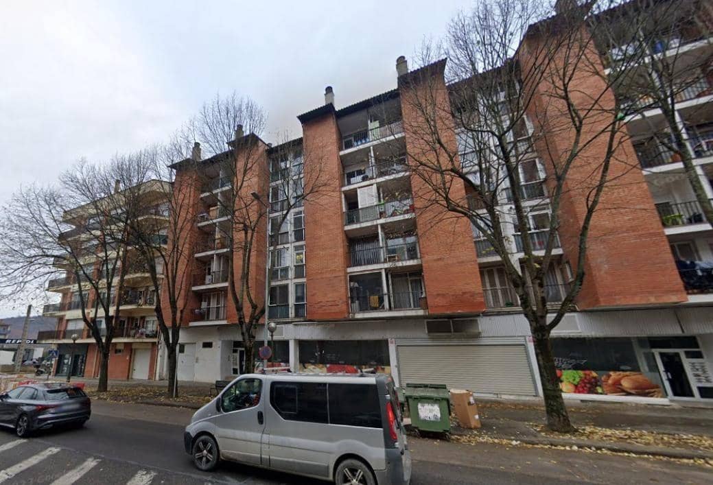 3 Zimmer Wohnung zu verkaufen in Olot - 76.500 € (Ref: 9908510)