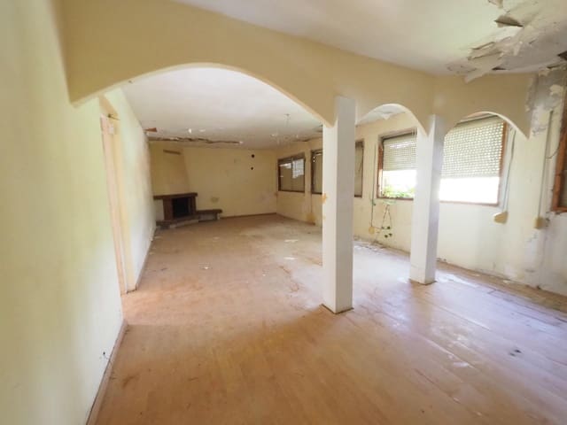 Chalet de 2 habitaciones en La Torre de Claramunt en venta con garaje - 99.000 € (Ref: 9908514)