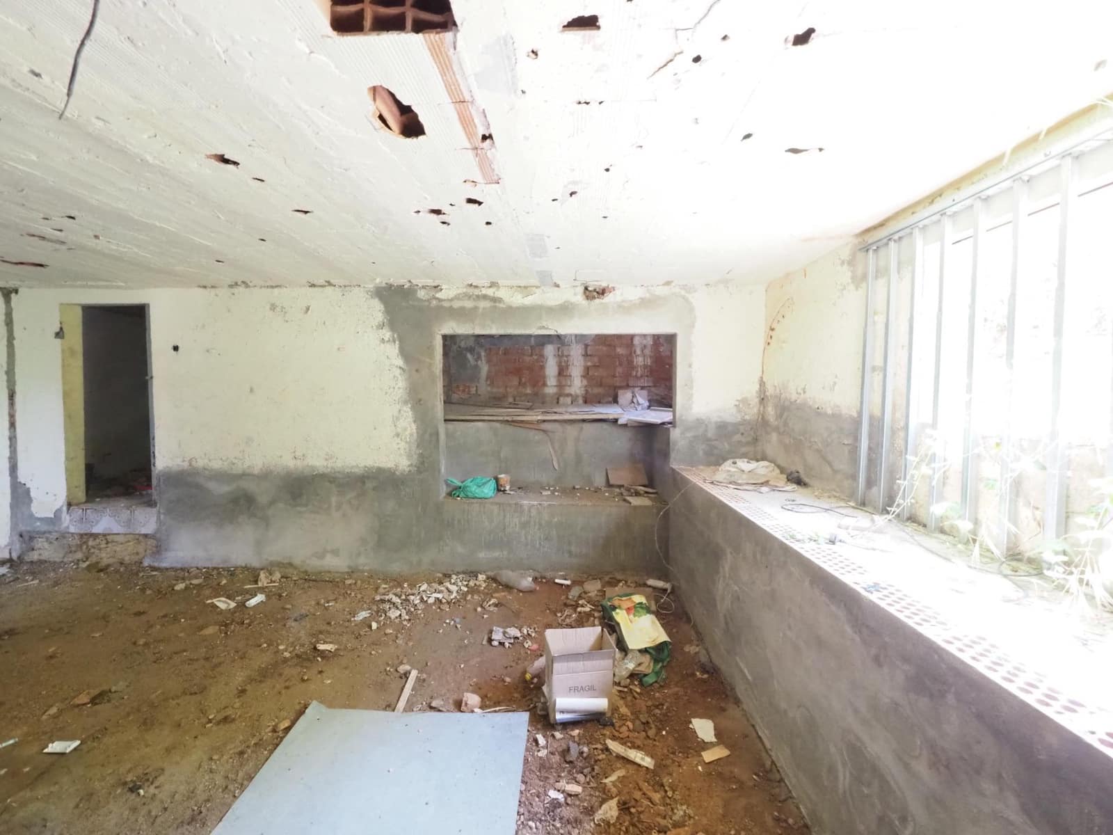 Chalet de 2 habitaciones en La Torre de Claramunt en venta con garaje - 99.000 € (Ref: 9908514)