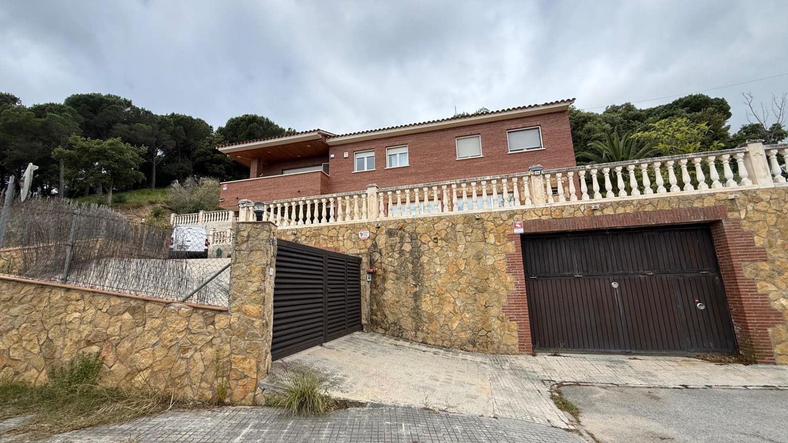 4 chambre Villa/Maison à vendre à Sant Cebria de Vallalta avec garage - 269 000 € (Ref: 9908515)