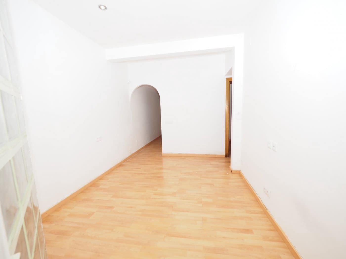 2 soverom Leilighet til salgs i Barcelona by - € 117 000 (Ref: 9908519)