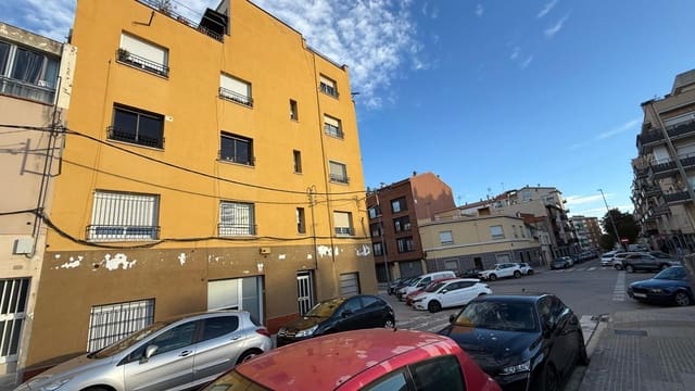 Piso de 3 habitaciones en Terrassa en venta - 105.000 € (Ref: 9908523)
