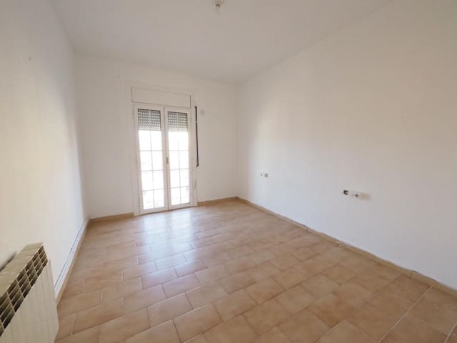 3 quarto Apartamento para venda em Igualada - 130 000 € (Ref: 9908525)