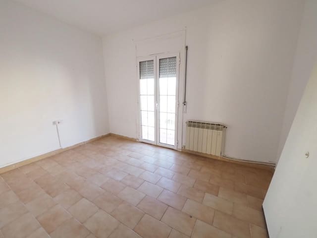3 quarto Apartamento para venda em Igualada - 130 000 € (Ref: 9908525)