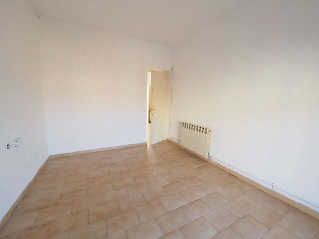 3 quarto Apartamento para venda em Igualada - 130 000 € (Ref: 9908525)