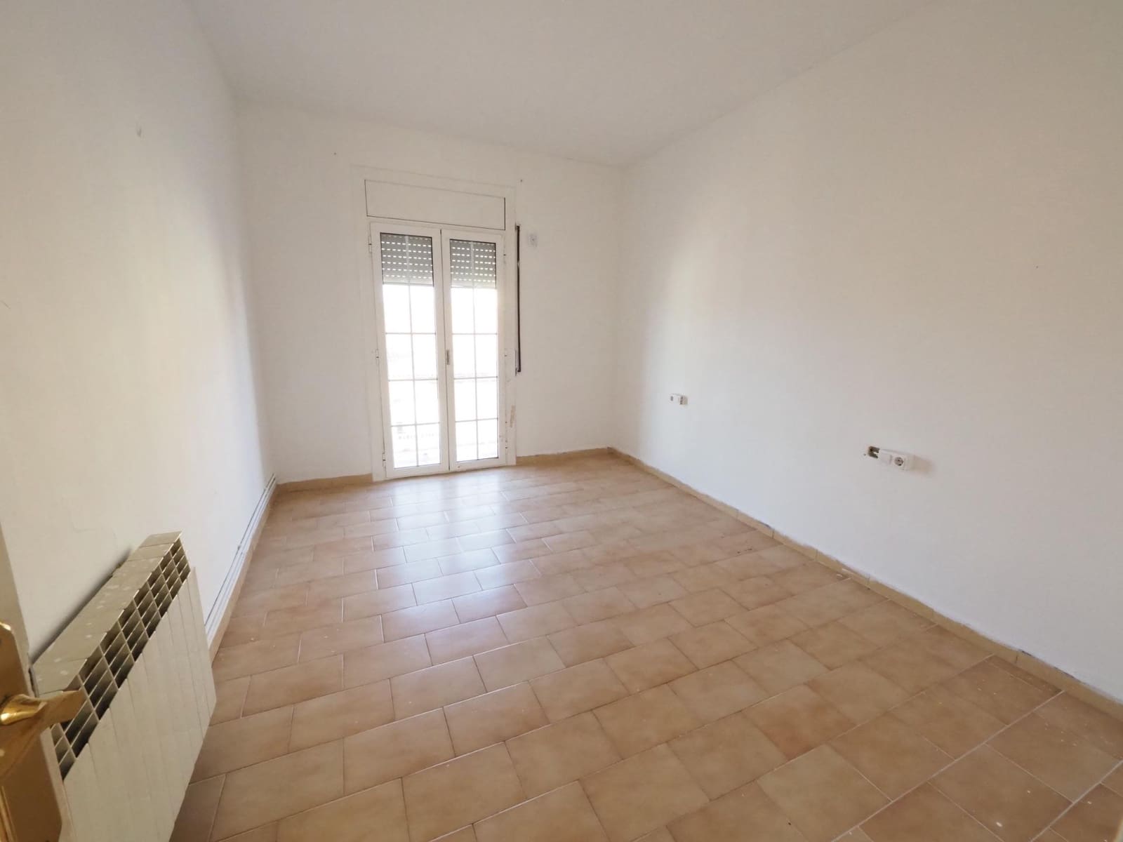 3 quarto Apartamento para venda em Igualada - 130 000 € (Ref: 9908525)