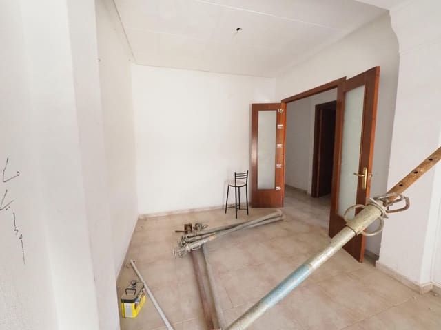 3 quarto Apartamento para venda em Tarragona cidade - 99 000 € (Ref: 9908527)