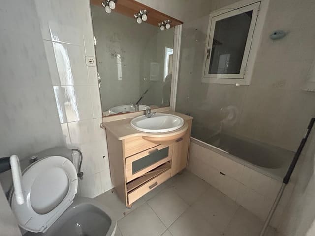 3 soveværelse Lejlighed til salg i Sabadell - € 164.000 (Ref: 9908530)