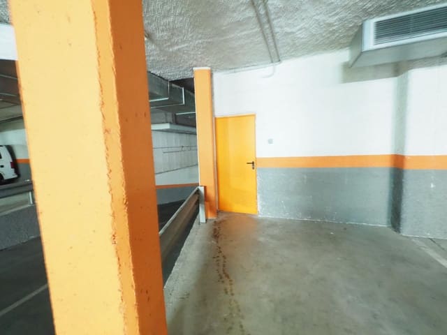 Kaupallinen myytävänä paikassa Terrassa - 80 000 € (Ref: 9908531)