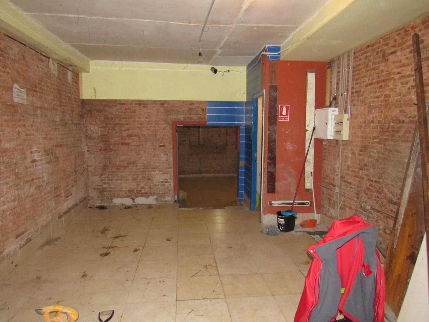 Komercyjne na sprzedaż w Miasto Barcelona - 120 000 € (Ref: 9908537)