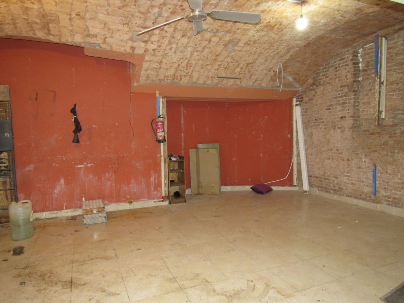 Komercyjne na sprzedaż w Miasto Barcelona - 120 000 € (Ref: 9908537)