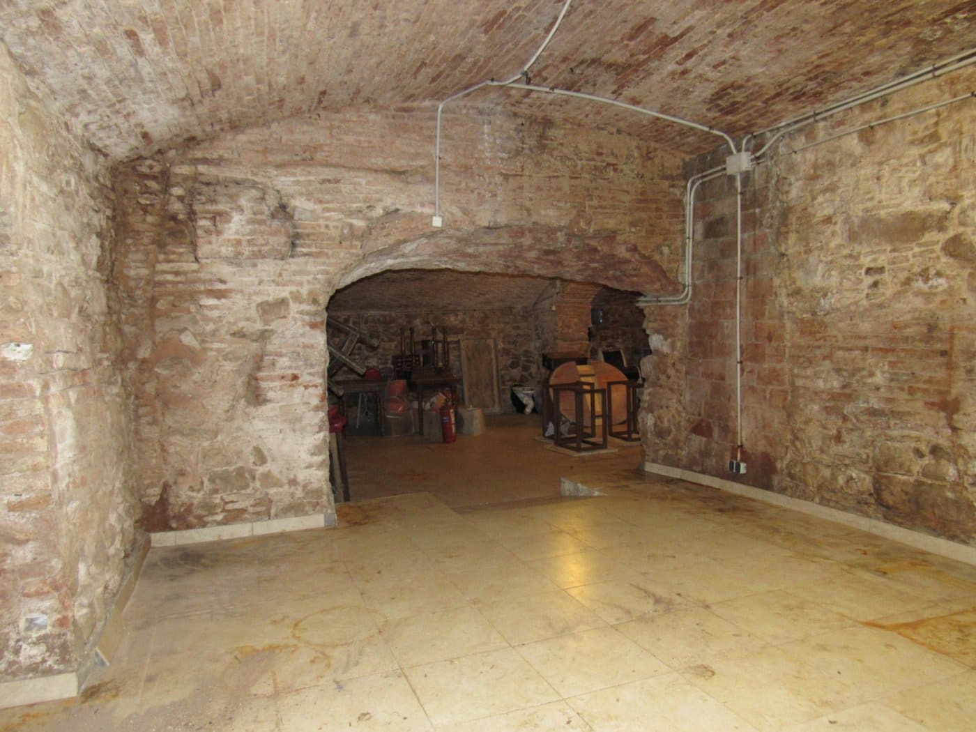 Komercyjne na sprzedaż w Miasto Barcelona - 120 000 € (Ref: 9908537)