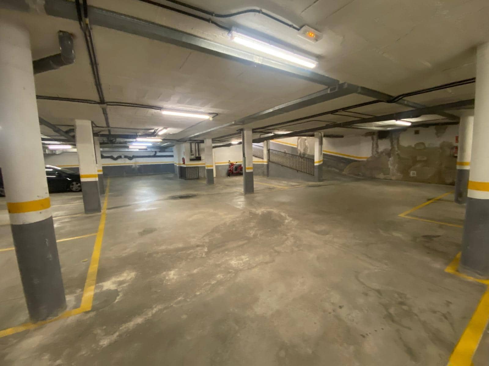 Garage in vendita in Rubi - 7.500 € (Rif: 9908540)