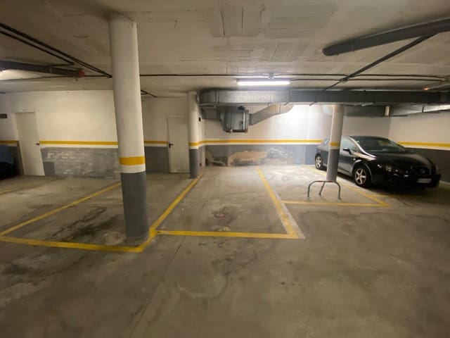 Garage in vendita in Rubí - 7.500 € (Rif: 9908540)