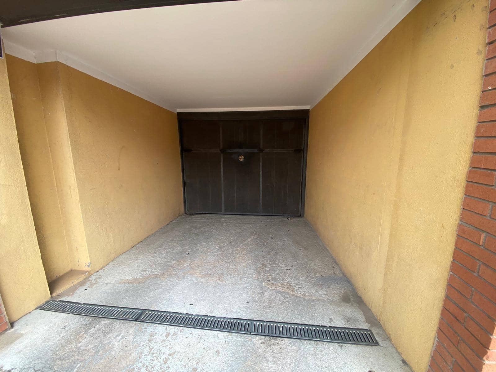 Garage in vendita in Rubi - 7.500 € (Rif: 9908540)