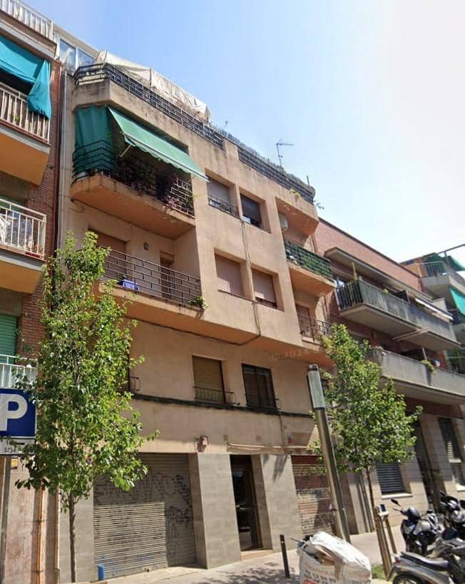 3 soverom Leilighet til salgs i Barcelona by - € 119 700 (Ref: 9908550)