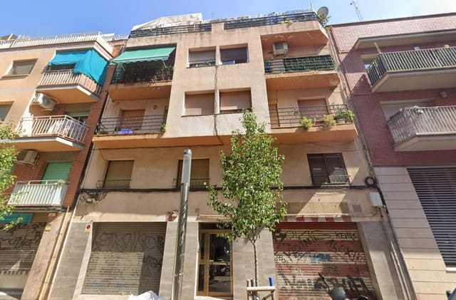 3 slaapkamer Flat te koop in La Prosperitat, Barcelona stad - € 119.700 (Ref: 9908550)