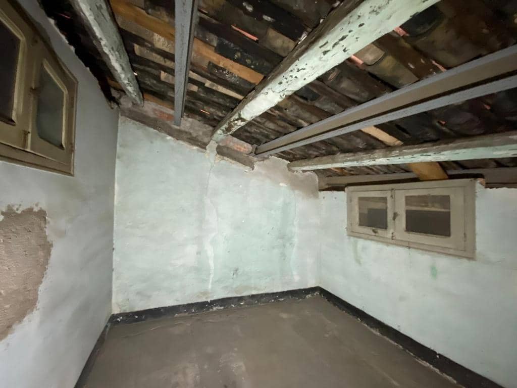 3 makuuhuone Asunto myytävänä paikassa Berga - 27 000 € (Ref: 9908570)