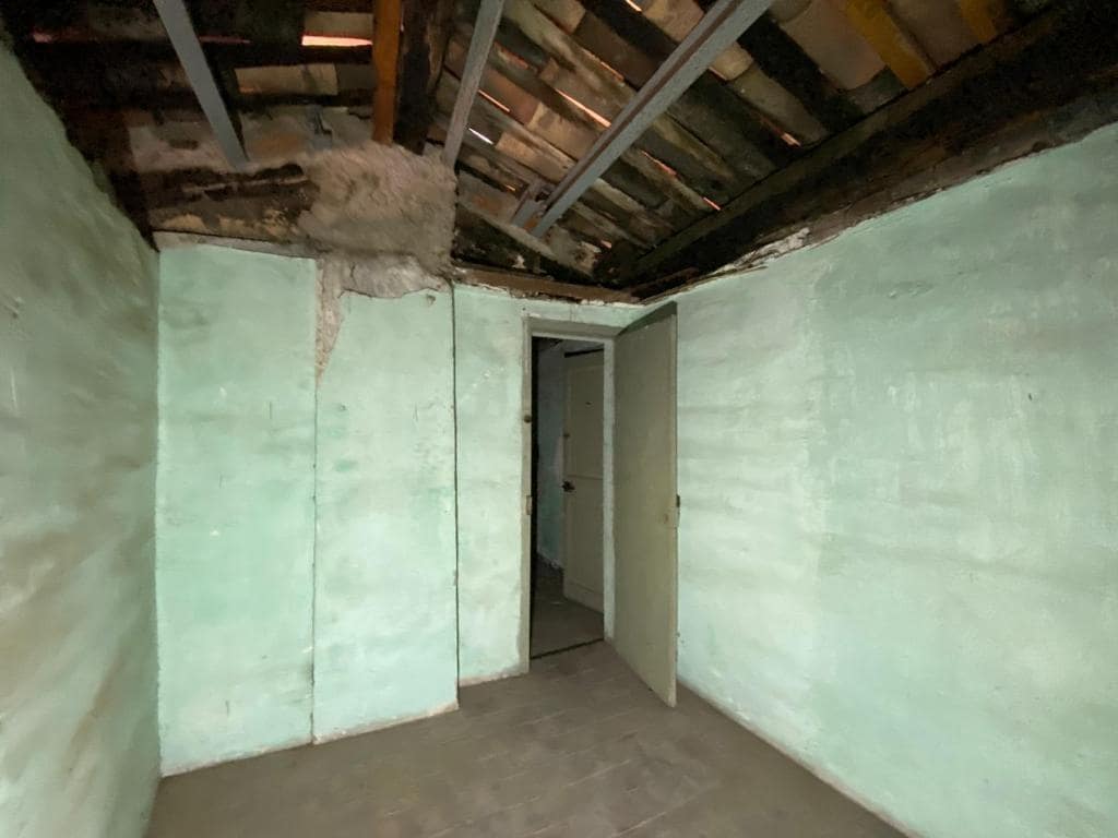3 makuuhuone Asunto myytävänä paikassa Berga - 27 000 € (Ref: 9908570)
