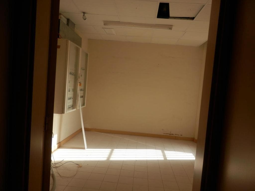Comercial para venda em Terrassa - 231 525 € (Ref: 9908575)