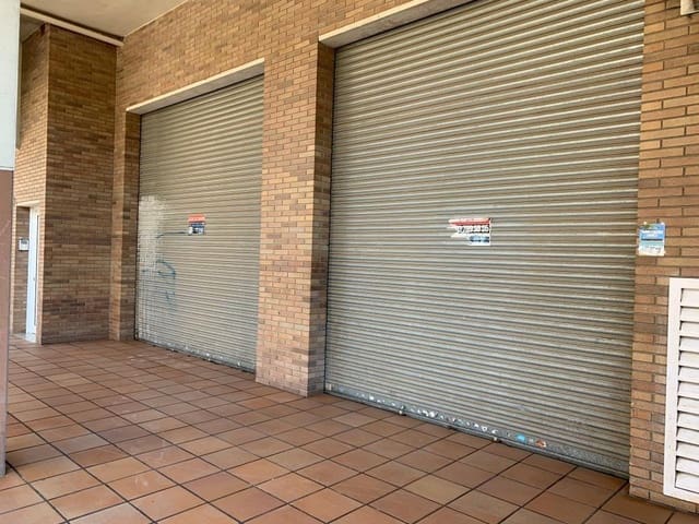 Comercial para venda em Terrassa - 231 525 € (Ref: 9908575)