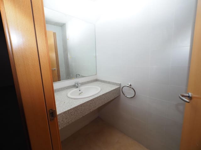 Commercial for sale in Manresa - € 68,000 (Ref: 9908581)