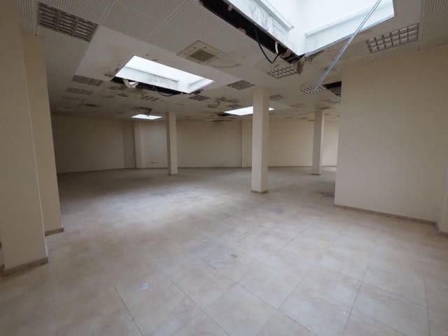 Commercial for sale in Manresa - € 68,000 (Ref: 9908581)