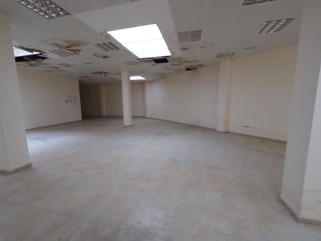 Commercial for sale in Manresa - € 68,000 (Ref: 9908581)
