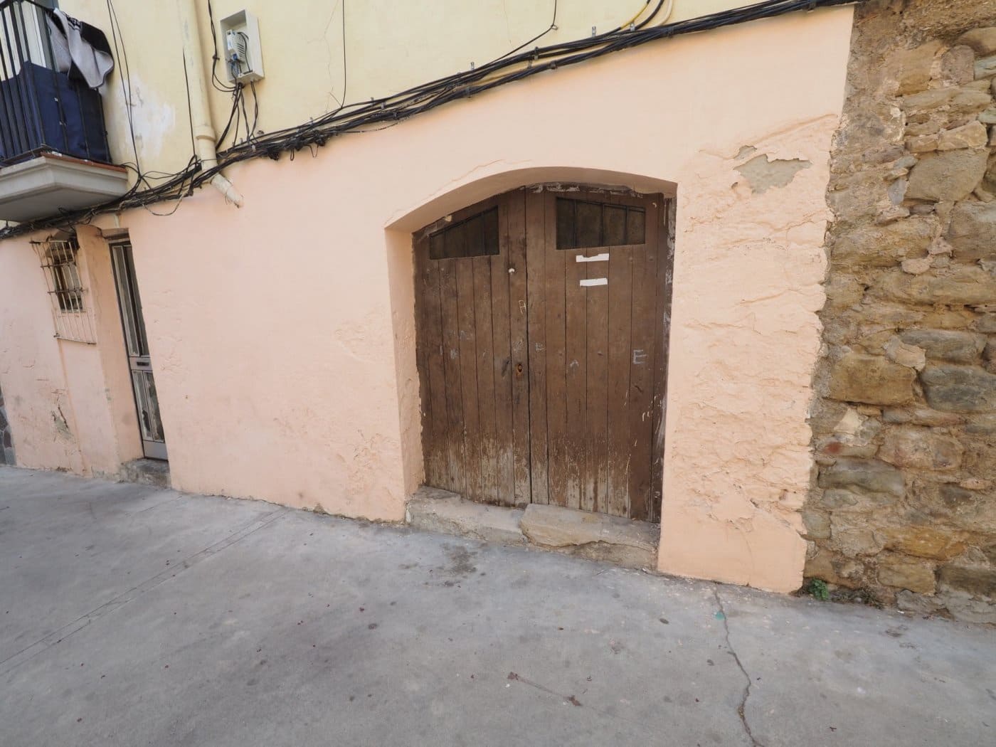 Commercial for sale in Manresa - € 11,850 (Ref: 9908582)