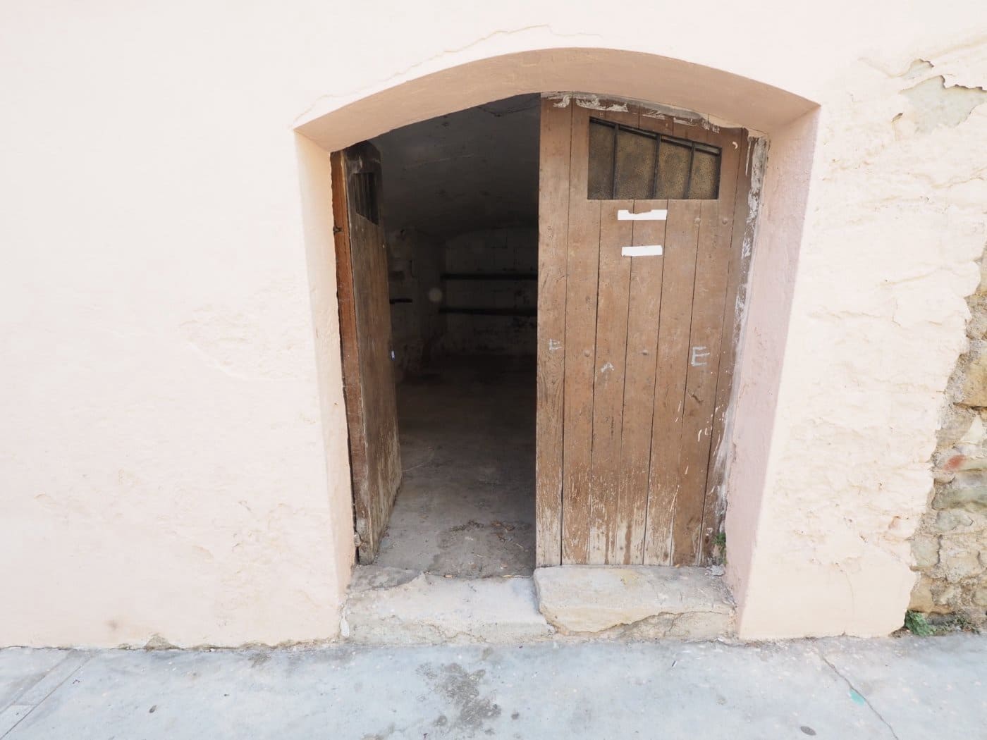 Commercial for sale in Manresa - € 11,850 (Ref: 9908582)