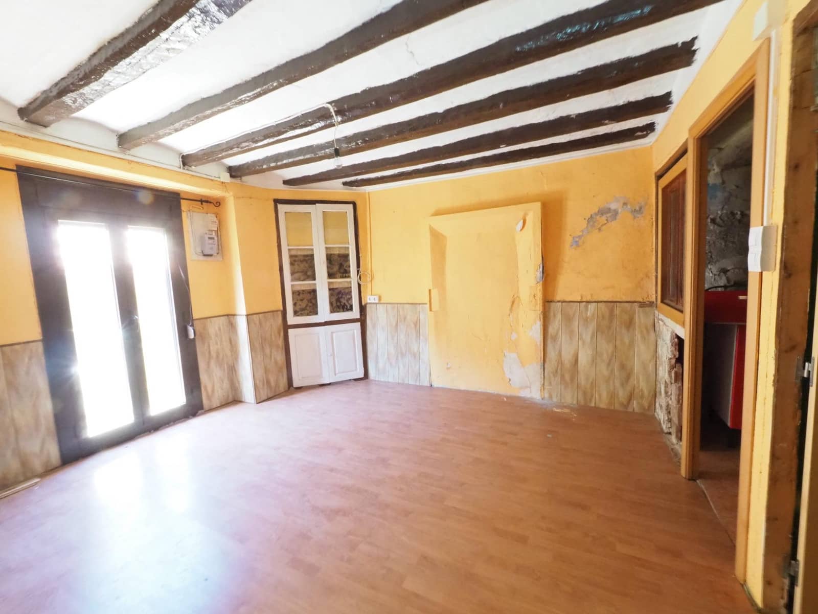 Adosado de 4 habitaciones en La Pobla de Lillet en venta - 61.800 € (Ref: 9908583)