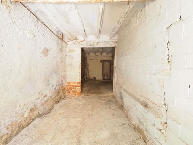 Adosado de 4 habitaciones en La Pobla de Lillet en venta - 61.800 € (Ref: 9908583)