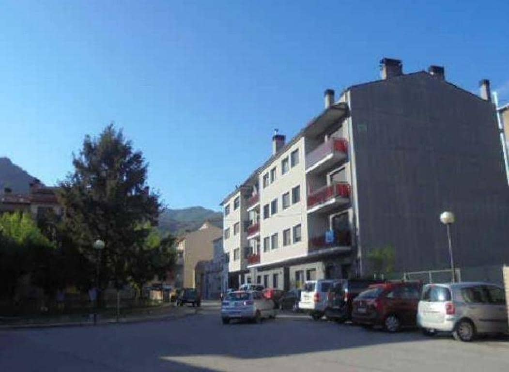 Działka budowlana na sprzedaż w Guardiola de Bergueda - 25 500 € (Ref: 9908584)