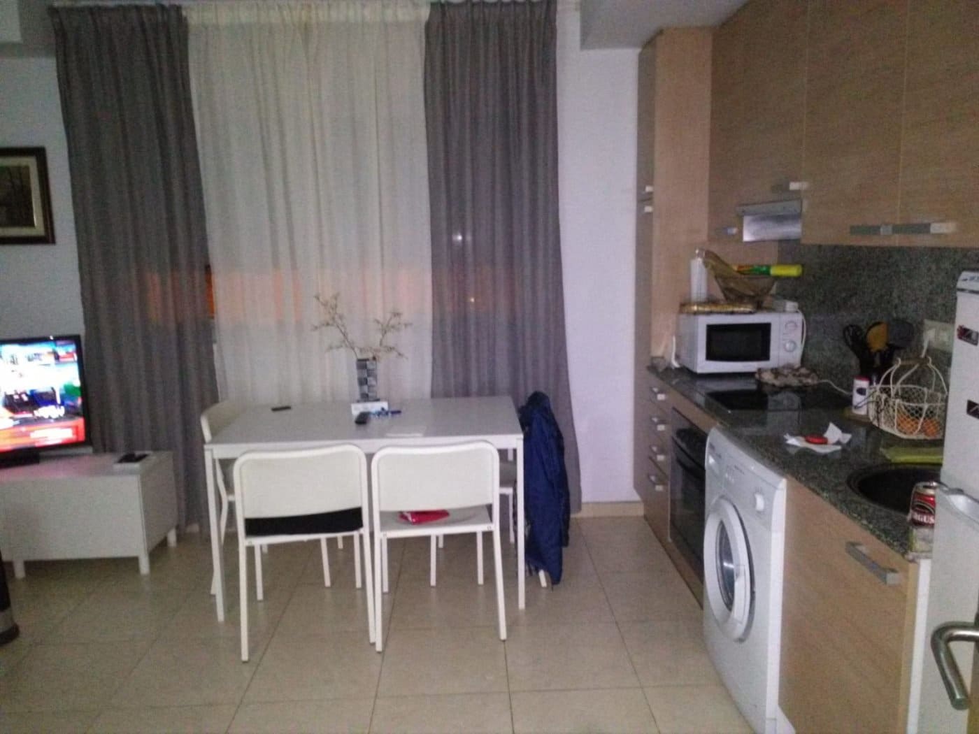Loft for sale in Terrassa - € 80,000 (Ref: 9908595)
