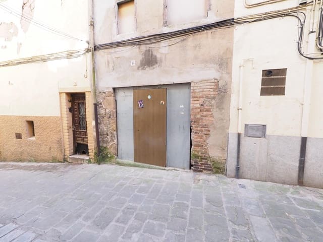 Casa de 3 habitaciones en Berga en venta - 23.900 € (Ref: 9908599)