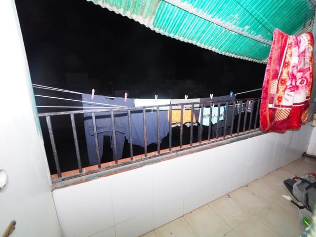 3 sovrum Lägenhet till salu i Terrassa - 115 000 € (Ref: 9908600)