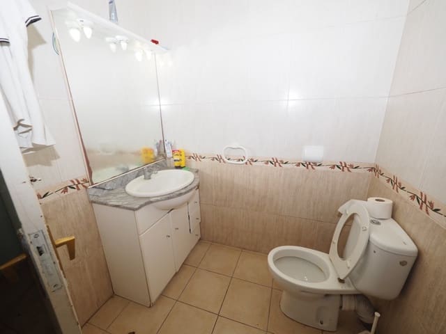 3 sovrum Lägenhet till salu i Terrassa - 115 000 € (Ref: 9908600)