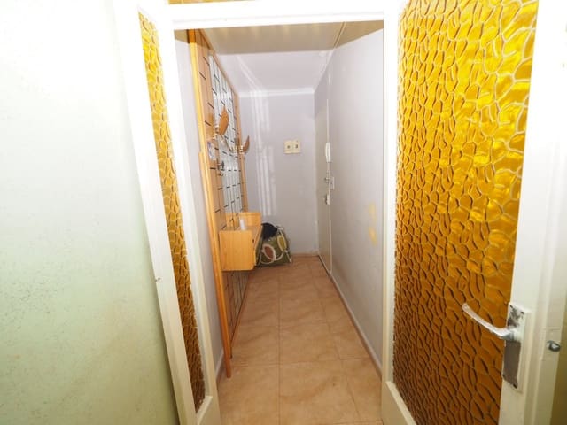 3 sovrum Lägenhet till salu i Terrassa - 115 000 € (Ref: 9908600)