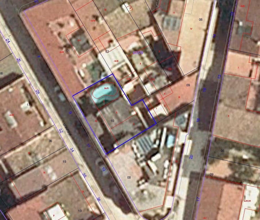 3 slaapkamer Rijtjeshuis te koop in Parets del Valles met zwembad garage - € 350.000 (Ref: 9908606)