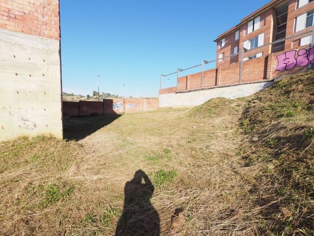 Terrain à Bâtir à vendre à Terrassa - 335 000 € (Ref: 9908610)