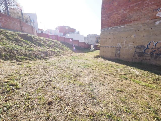 Terrain à Bâtir à vendre à Terrassa - 335 000 € (Ref: 9908610)