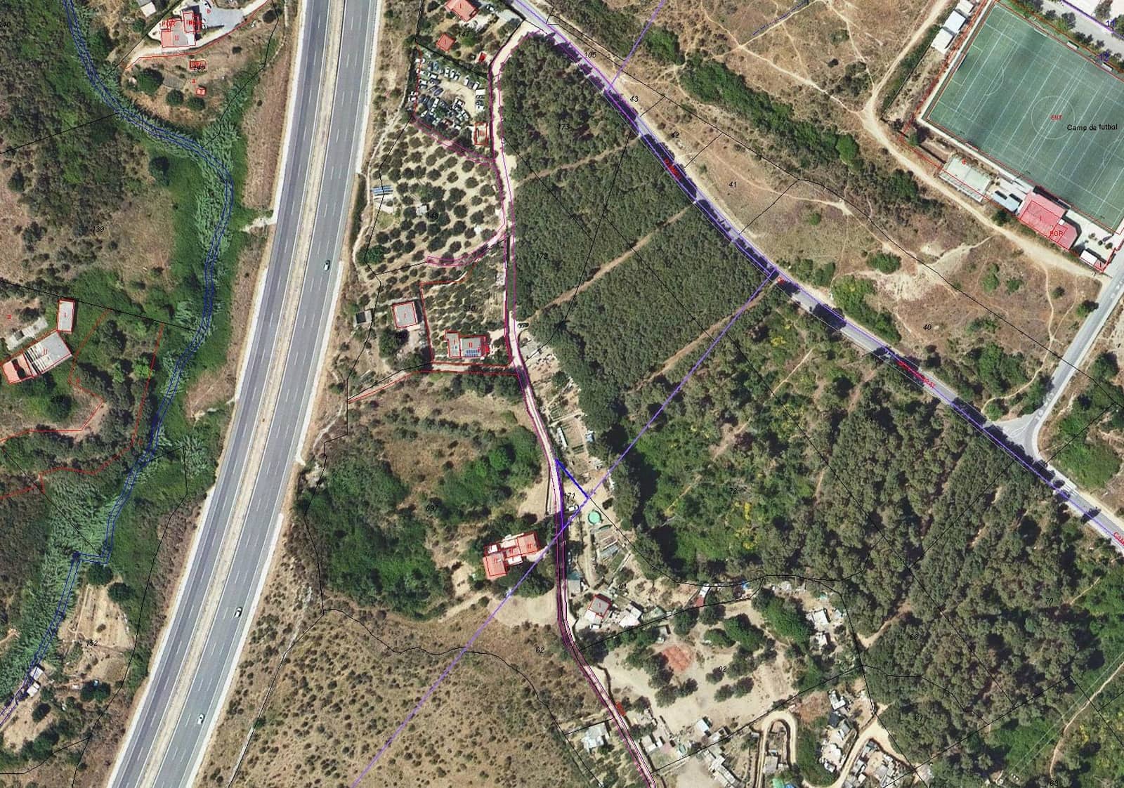 Grunde uden byggetilladelser til salg i Terrassa - € 130.000 (Ref: 9908612)