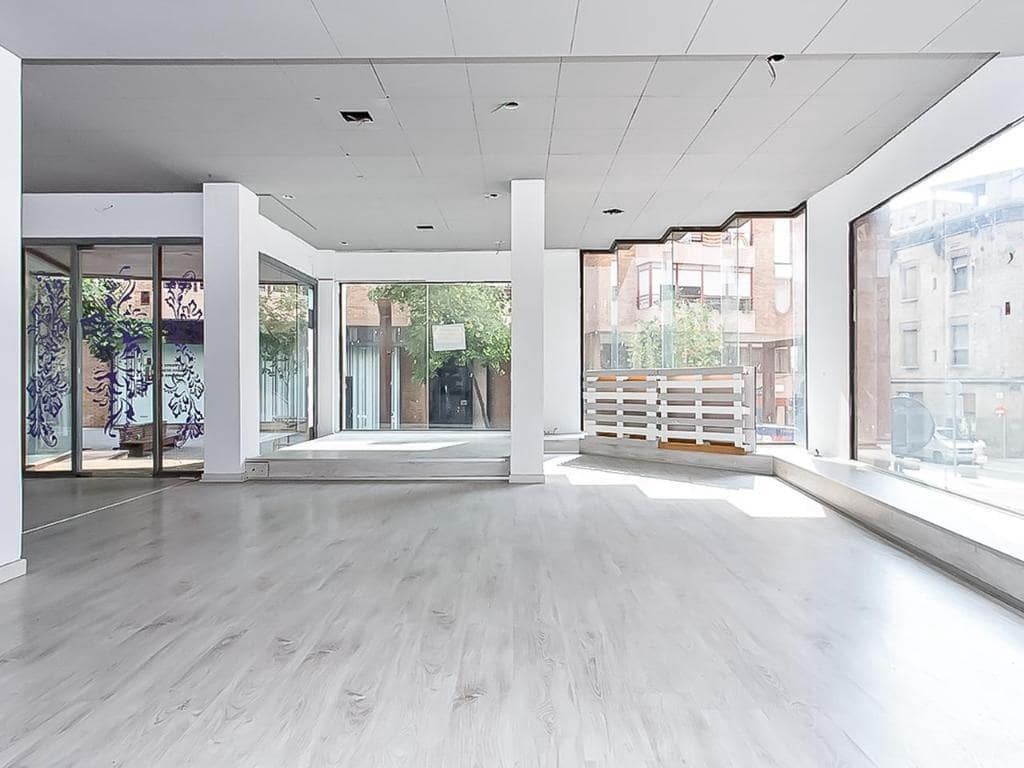 Komercyjne na sprzedaż w Manresa - 64 900 € (Ref: 9908613)