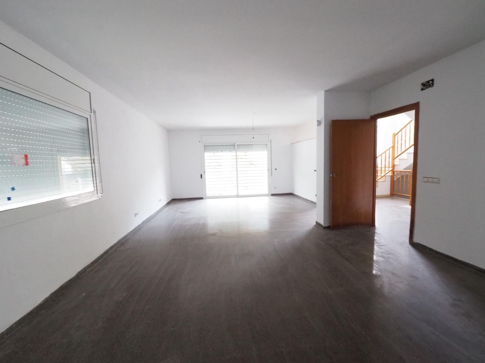 4 chambre Villa/Maison à vendre à Cubelles avec garage - 295 000 € (Ref: 9908615)