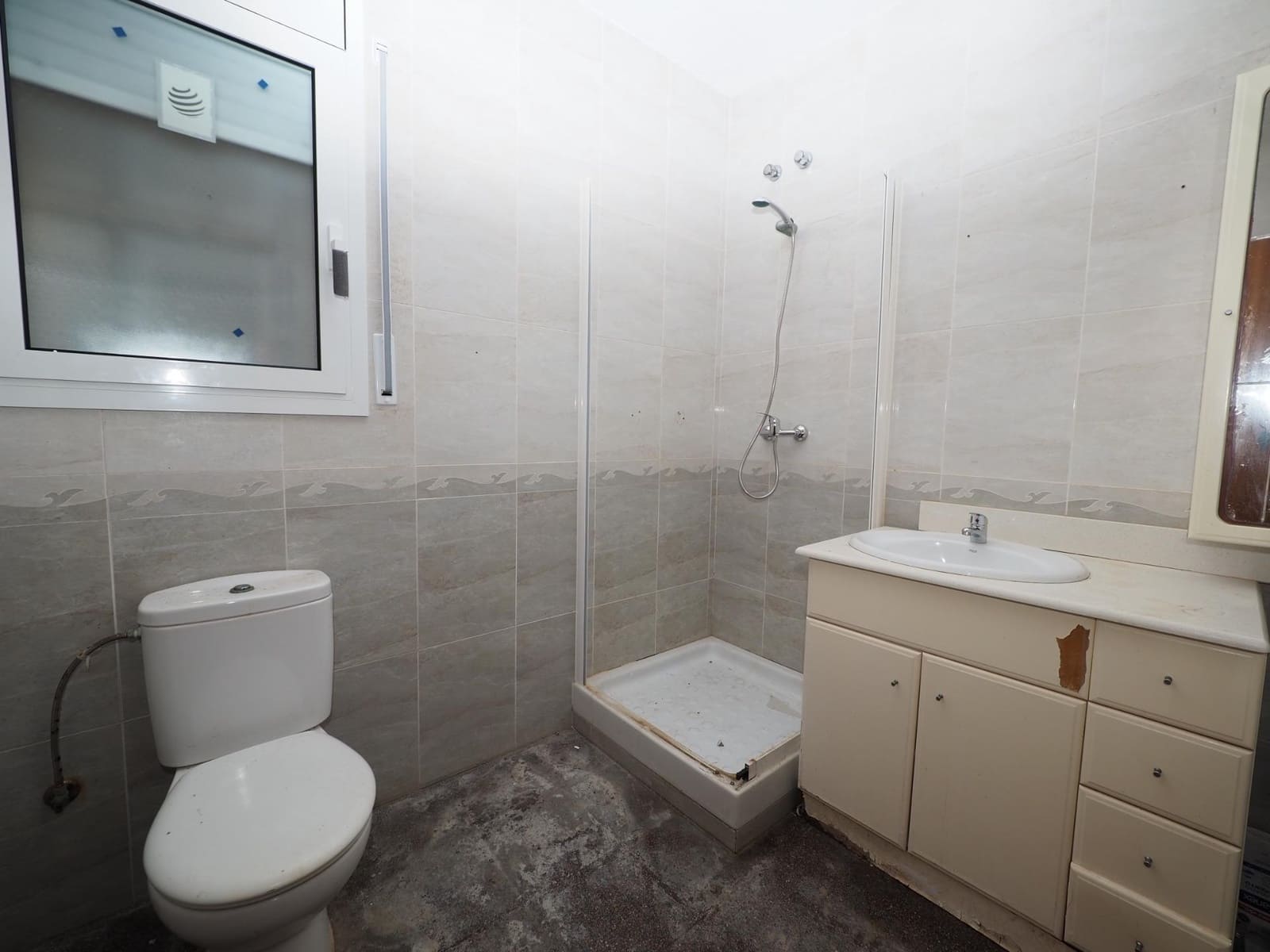 4 chambre Villa/Maison à vendre à Cubelles avec garage - 295 000 € (Ref: 9908615)