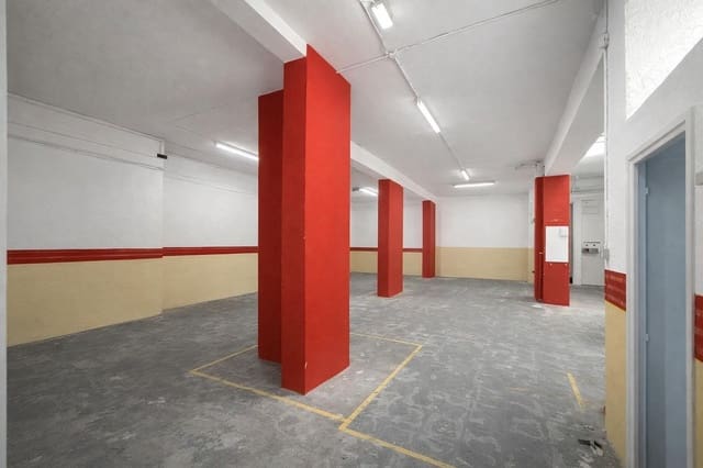 Local Comercial en Mataró en venta - 180.000 € (Ref: 9908620)